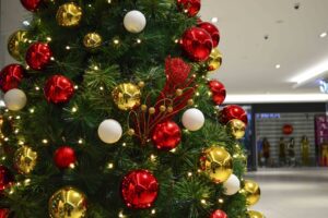 Новогоднее оформление торгового центра