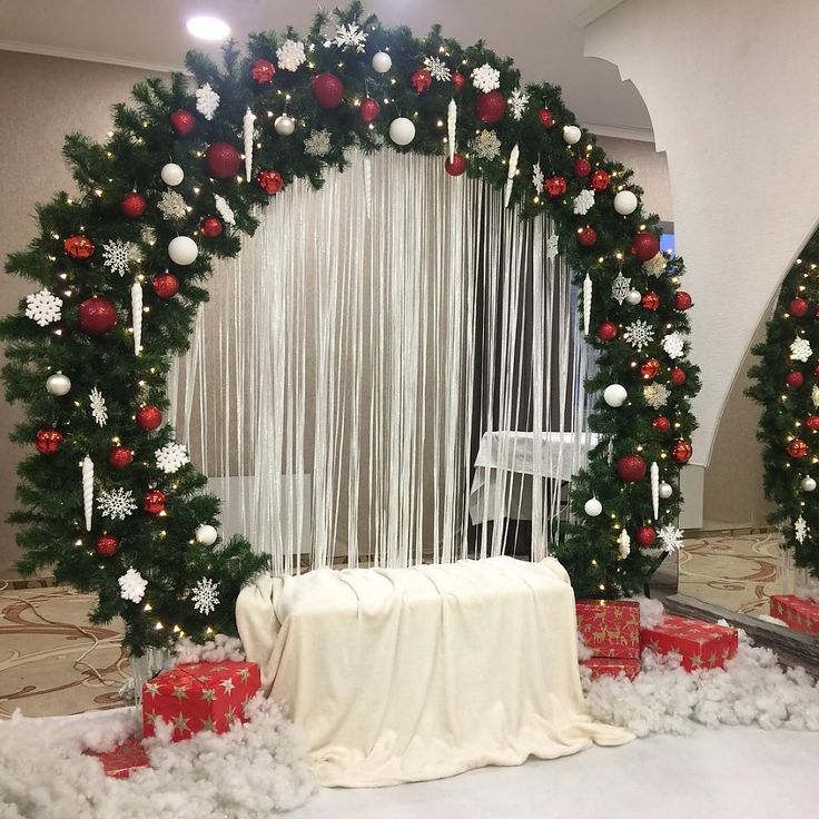 Элегантная новогодняя фотозона