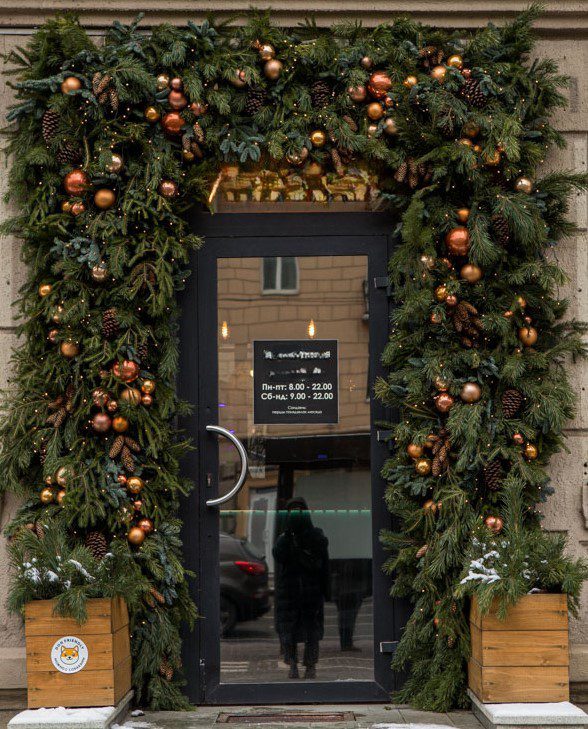 НГ вход арка 39